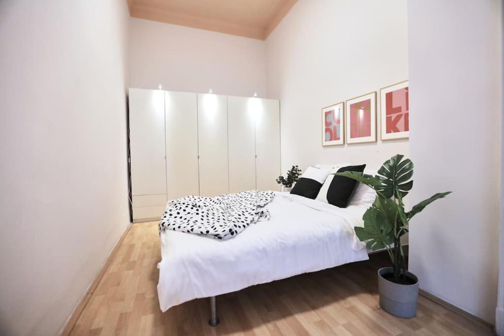 Unwind In Style W Sauna Dsgn 2Br Home بودابست المظهر الخارجي الصورة