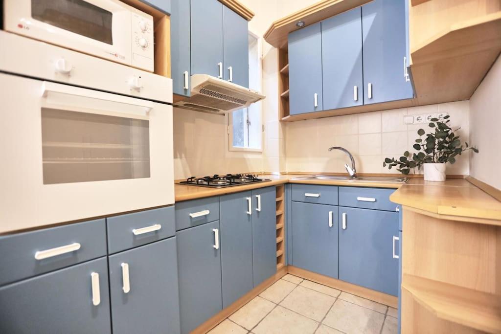 Unwind In Style W Sauna Dsgn 2Br Home بودابست المظهر الخارجي الصورة